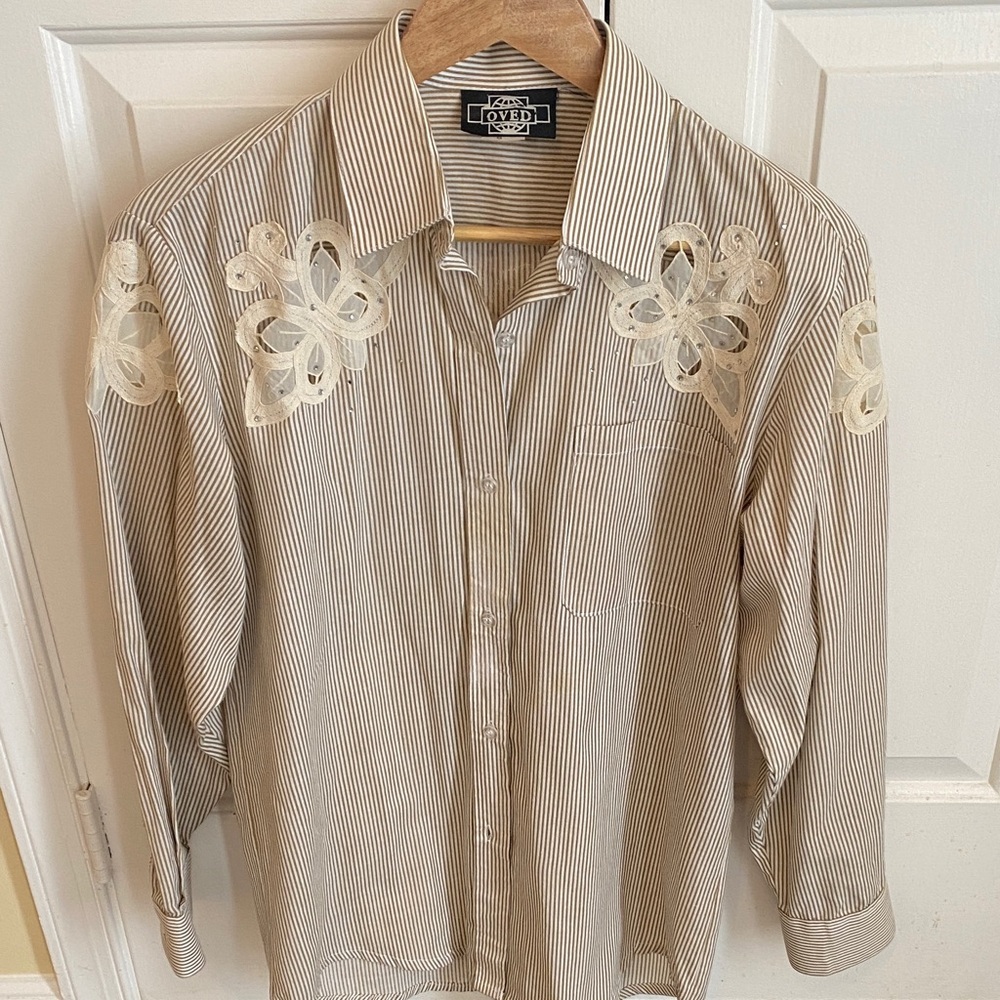 Cotton Button Down Blouse With Decorative Appliqus